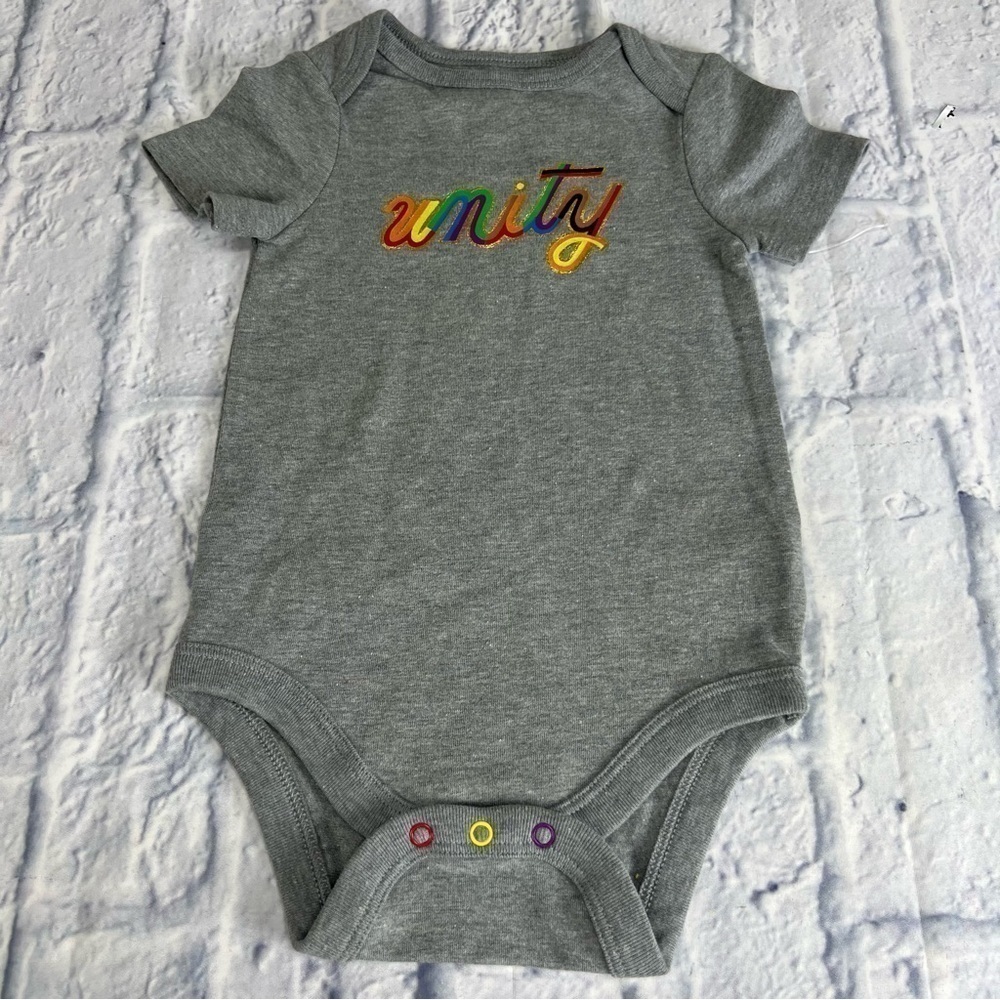 unity unisex one piece 6-9 months